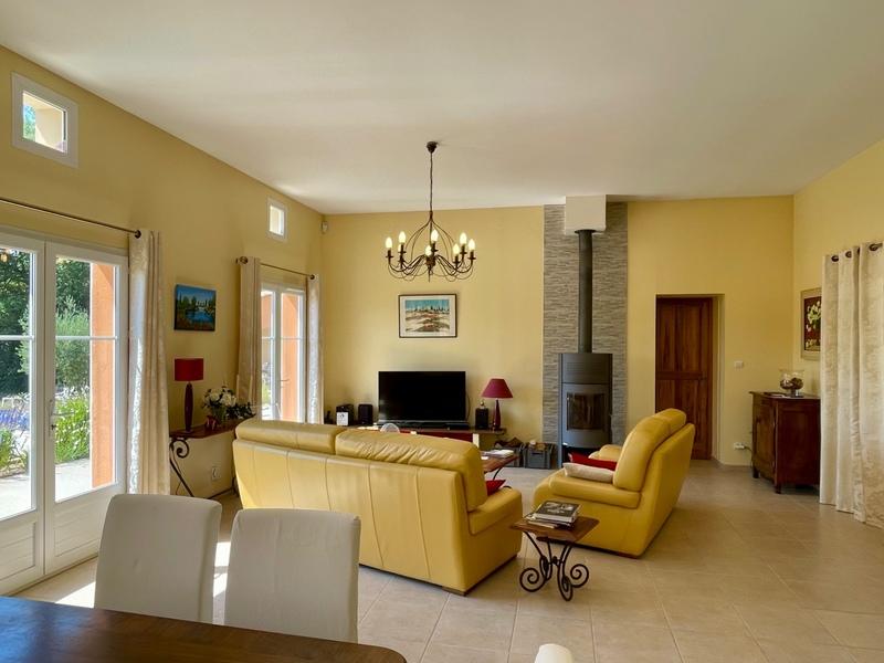 Maison - 198 m² - 7 pièces