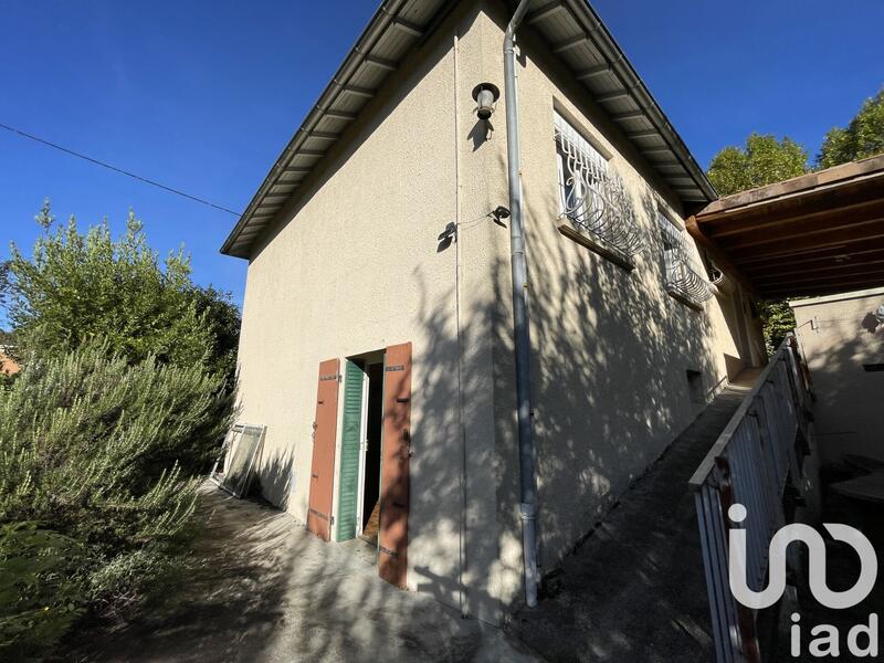 Maison - 122 m² - 7 pièces