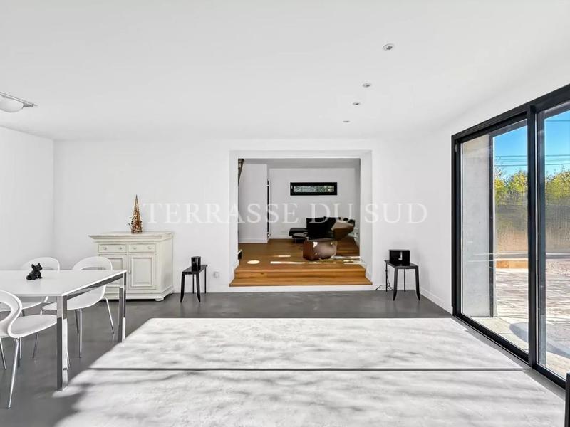 Maison - 171 m² - 6 pièces