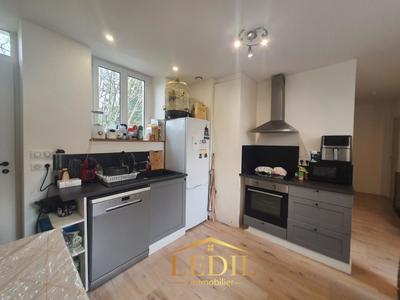 Immeuble - 116 m² - 6 pièces