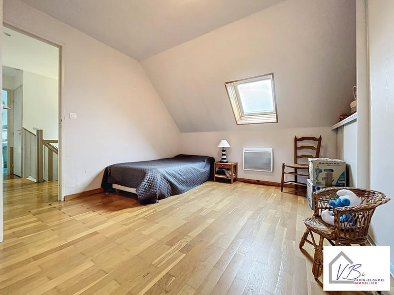 Maison - 105 m² - 5 pièces