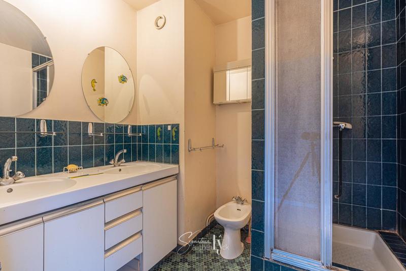 Appartement - 153 m² - 7 pièces