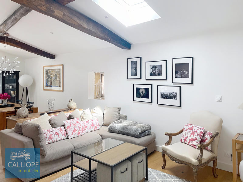 Maison - 230 m² - 7 pièces