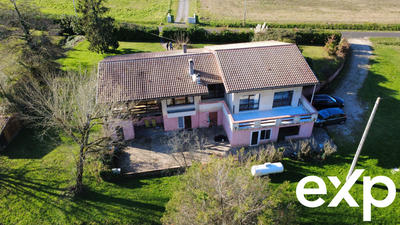 Maison - 210 m² - 4 pièces