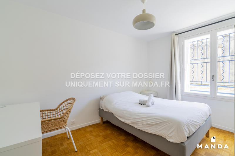 Chambre - 11 m² - 5 pièces