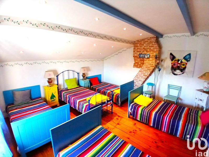 Maison - 240 m² - 6 pièces