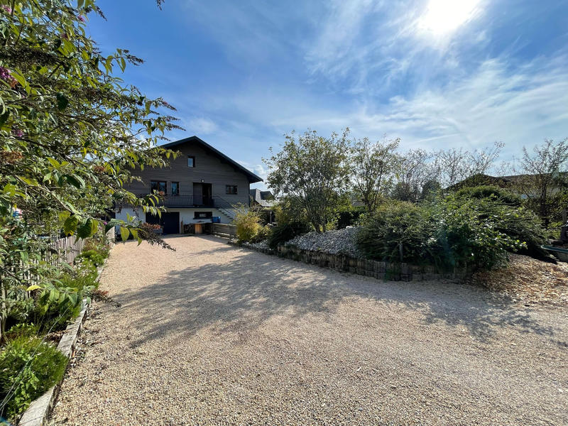 Maison - 161 m² - 7 pièces