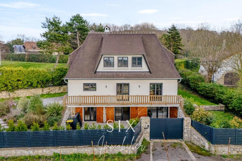 Maison - 163 m² - 7 pièces