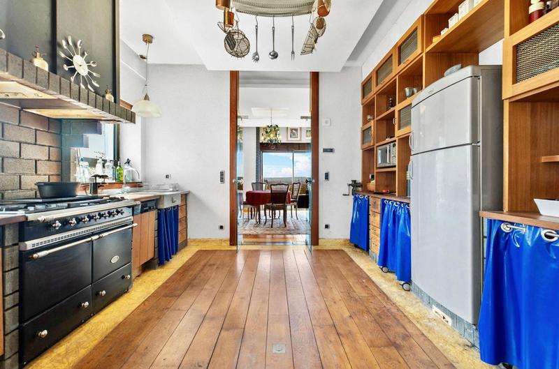 Maison - 464 m² - 14 pièces