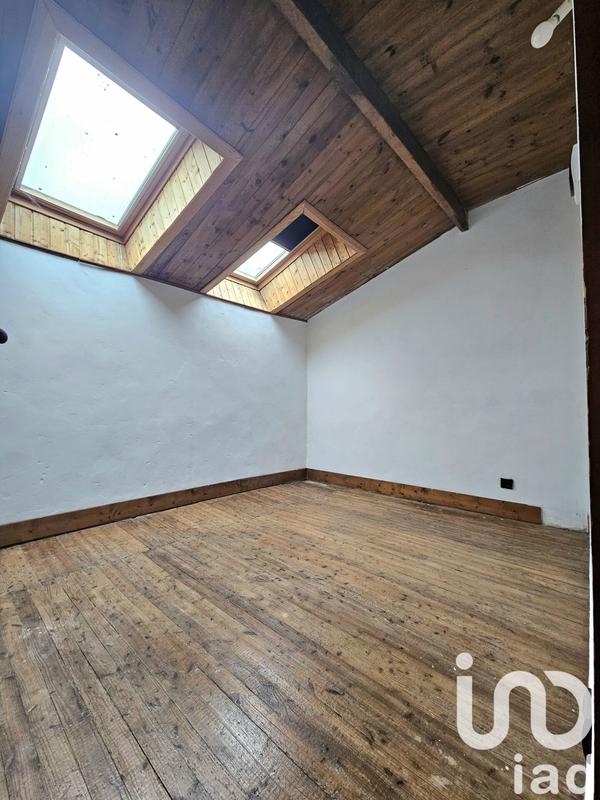 Maison - 83 m² - 5 pièces