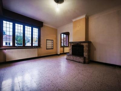 Maison - 94 m² - 6 pièces