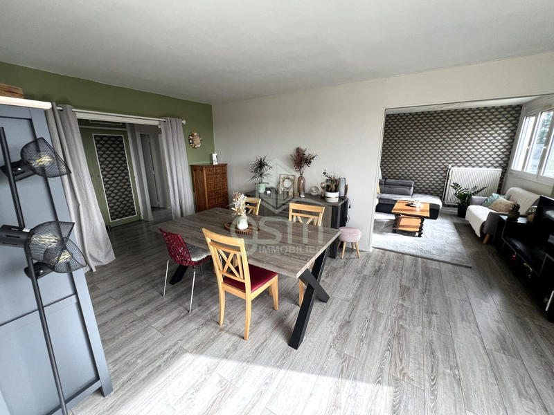 Appartement - 81 m² - 4 pièces