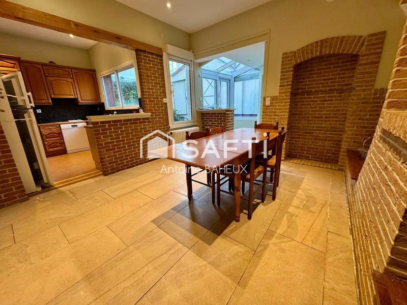 Maison - 229 m² - 9 pièces