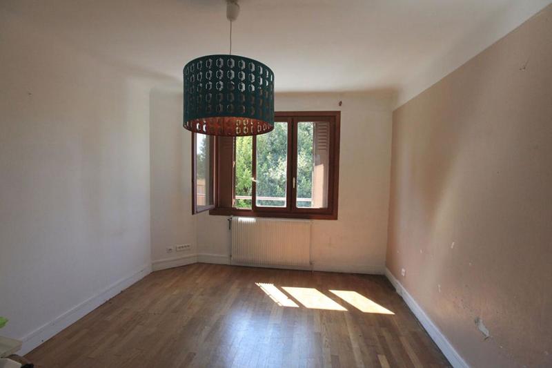 Maison - 94 m² - 5 pièces