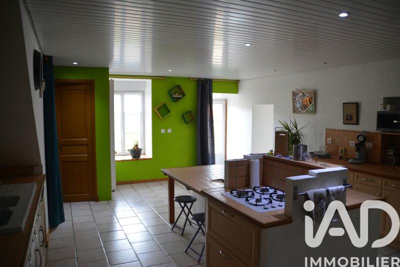 Maison - 243 m² - 8 pièces
