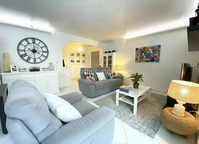 Appartement - 86 m² - 4 pièces