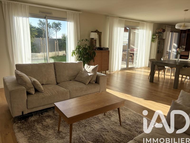 Maison - 170 m² - 6 pièces