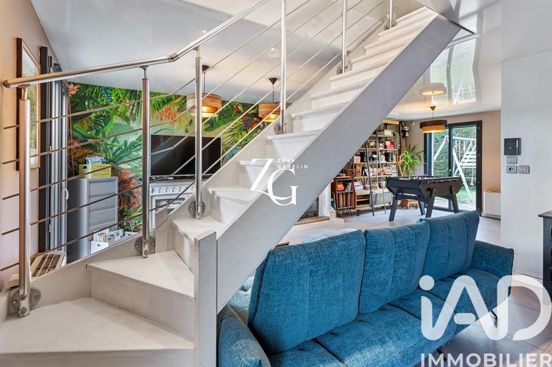 Maison - 98 m² - 5 pièces