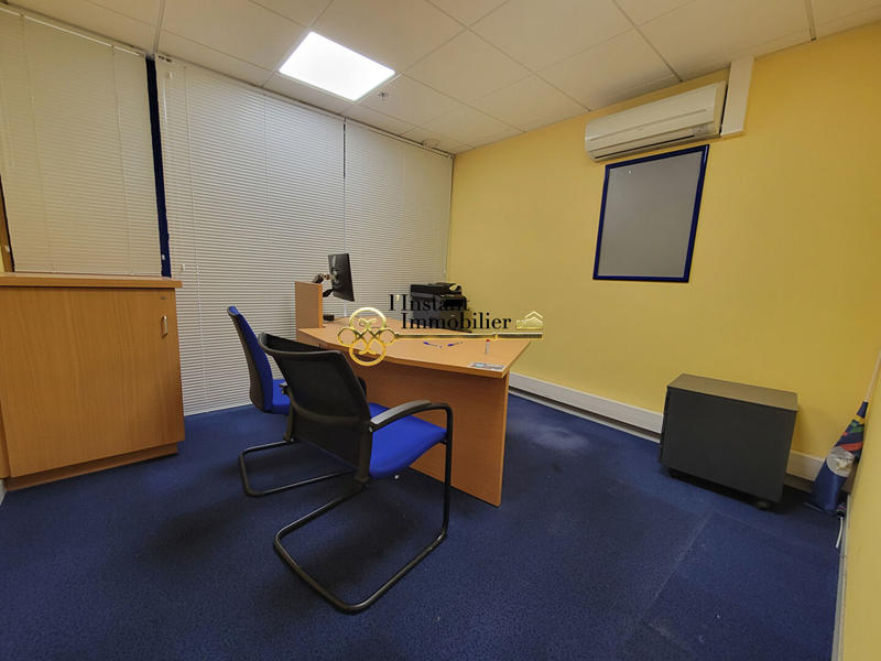 Local d'activités - 106 m²