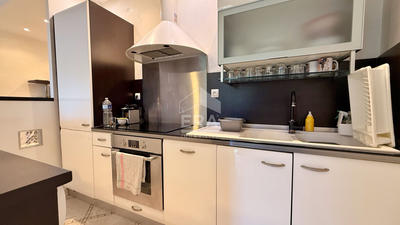 Appartement - 80 m² - 3 pièces