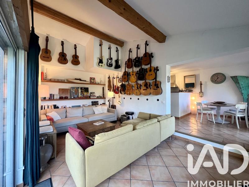 Maison - 122 m² - 7 pièces