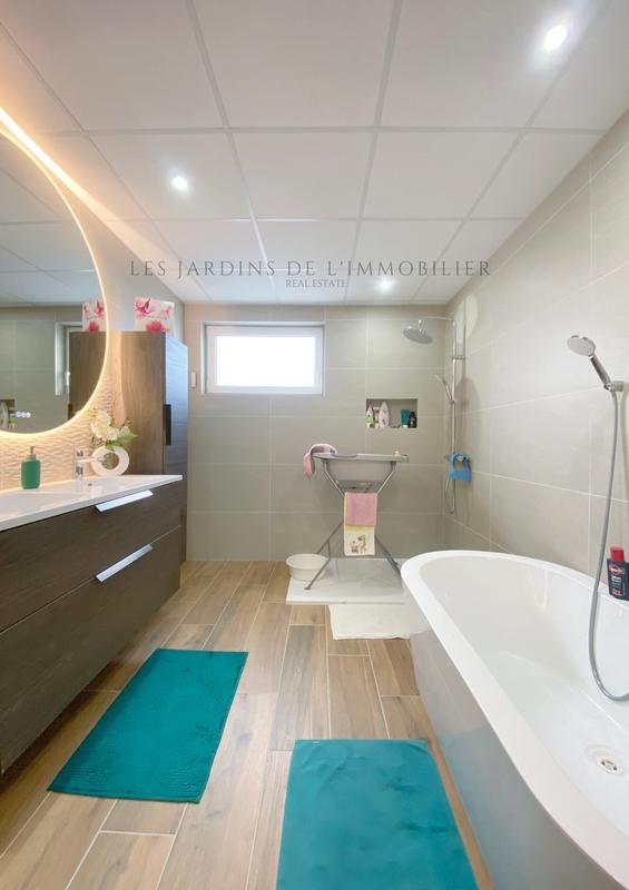 Villa - 130 m² - 5 pièces