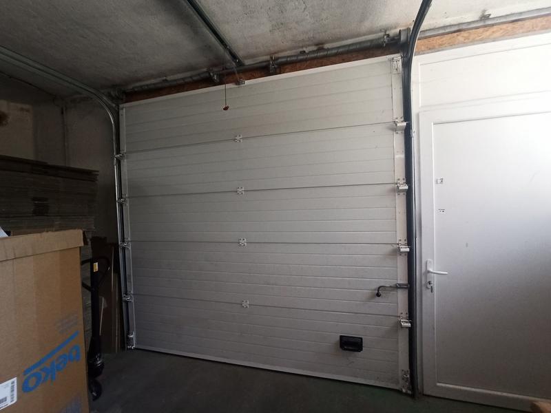 Local commercial - 1 500 m²