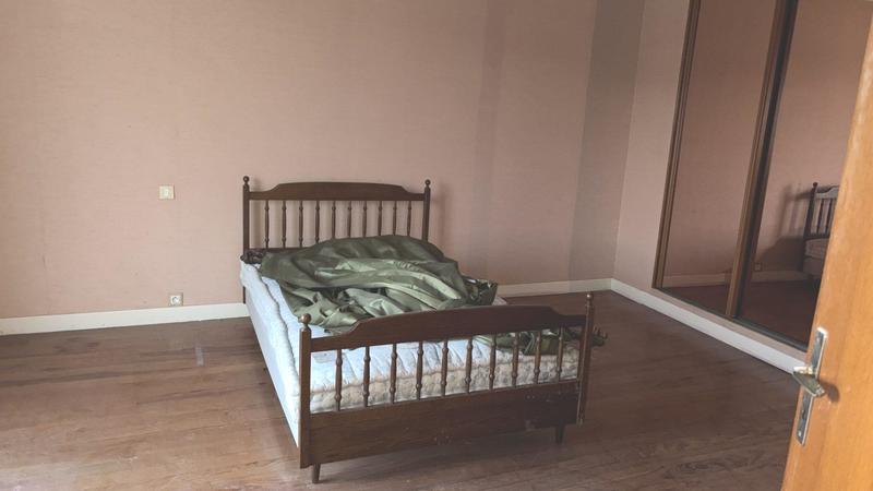 Maison - 217 m² - 9 pièces