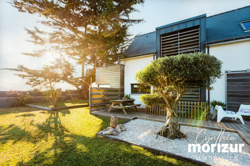 Maison - 251 m² - 7 pièces