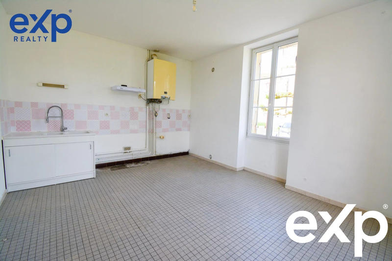 Maison traditionnelle - 215 m² - 6 pièces