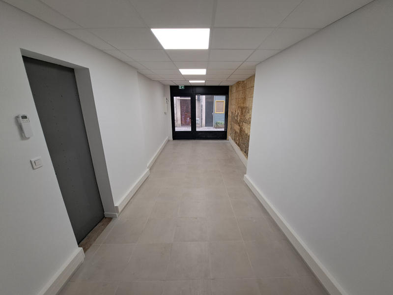 Local d'activité / Entrepôt - 32 m²