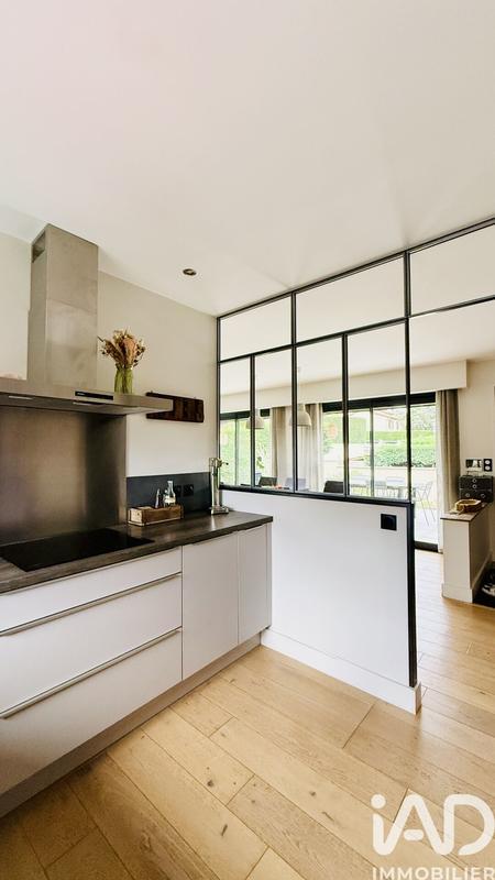 Maison - 135 m² - 6 pièces