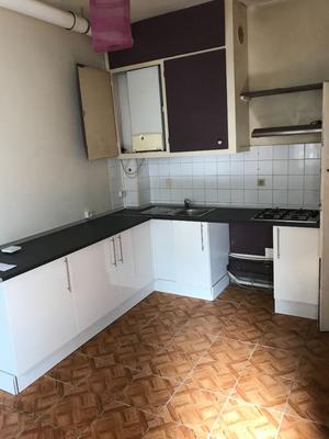 Appartement - 90 m² - 2 pièces