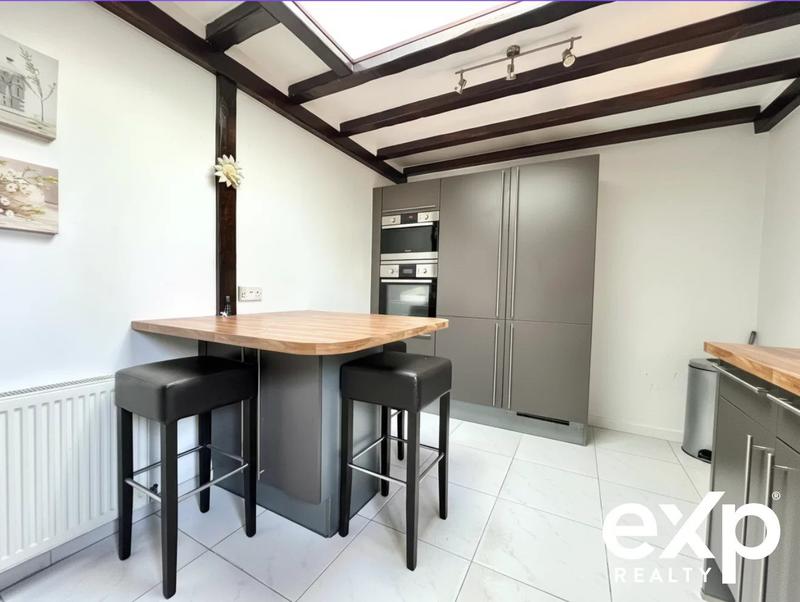 Maison - 101 m² - 5 pièces