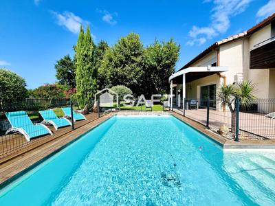 Maison - 265 m² - 7 pièces