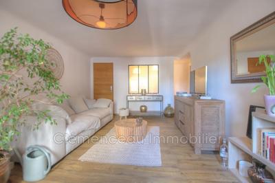 Appartement - 72 m² - 2 pièces