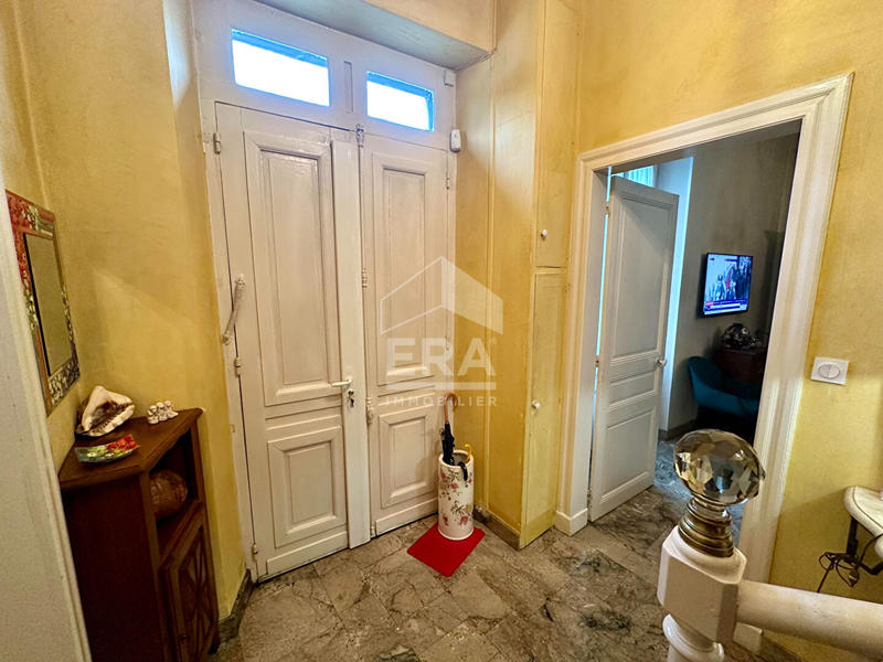 Maison - 364 m² - 6 pièces