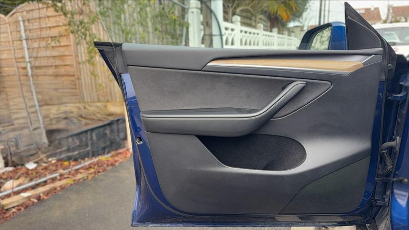 Tesla Model y I 351 Dual motor Long Range - Première main Garantie constructeur