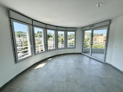 Appartement - 65 m² - 4 pièces