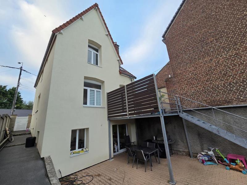 Maison de ville - 93 m² - 5 pièces