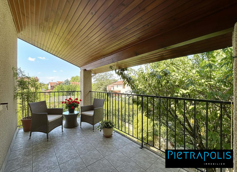 Maison - 135 m² - 6 pièces