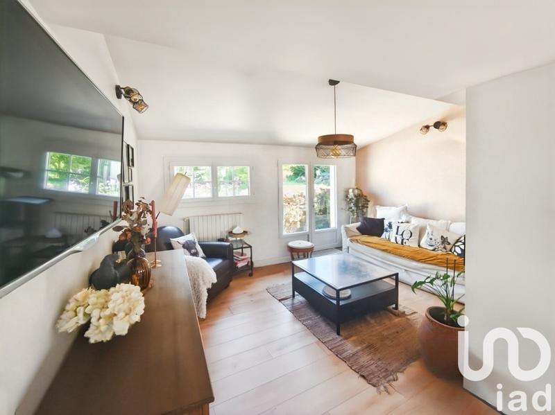 Maison - 93 m² - 4 pièces