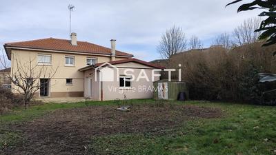 Maison - 138 m² - 5 pièces