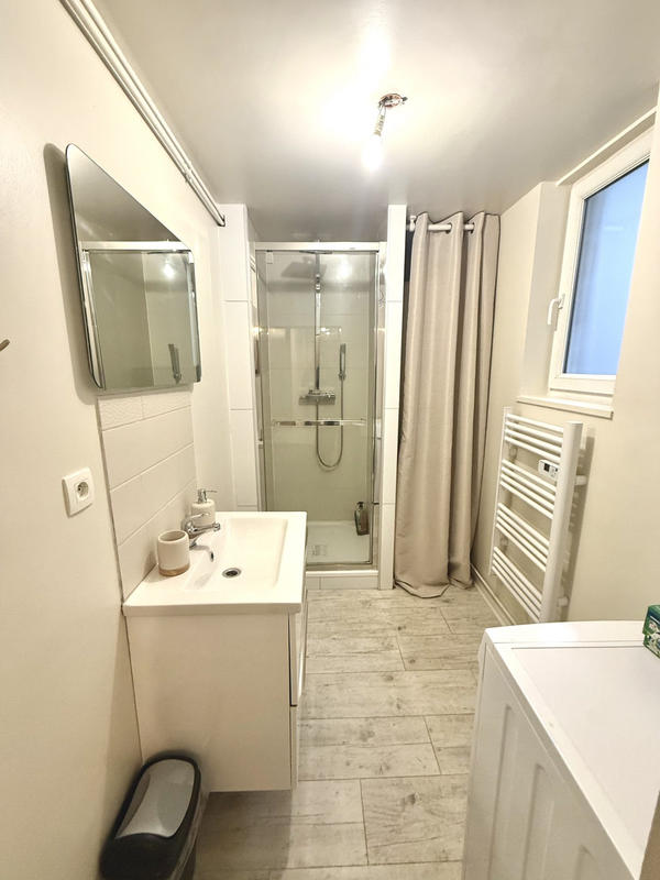 Appartement - 79 m² - 6 pièces