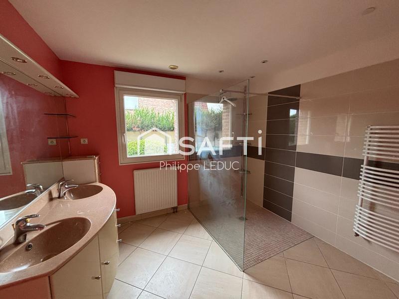 Maison - 199 m² - 9 pièces