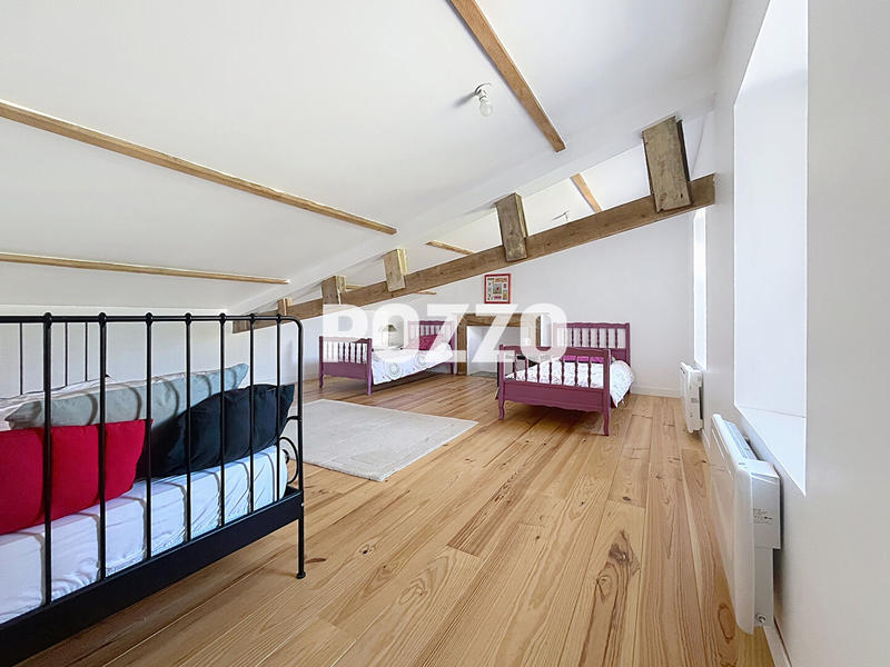 Maison - 125 m² - 8 pièces