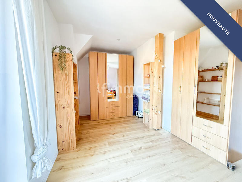 Maison - 175 m² - 8 pièces