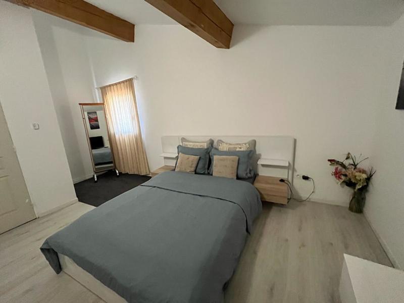 Immeuble - 105 m² - 7 pièces