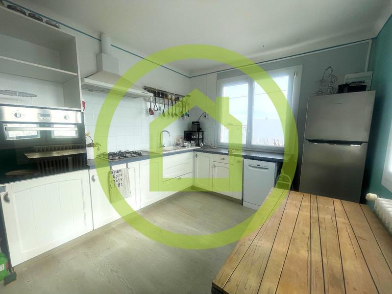 Maison - 158 m² - 8 pièces