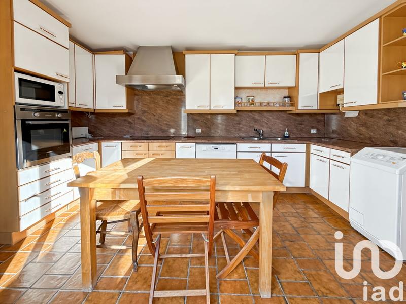 Maison - 142 m² - 6 pièces